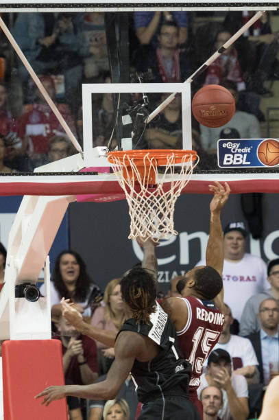 她也成为了 她也成为了