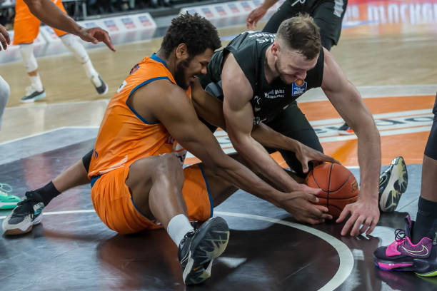 战术理解与 战术理解与